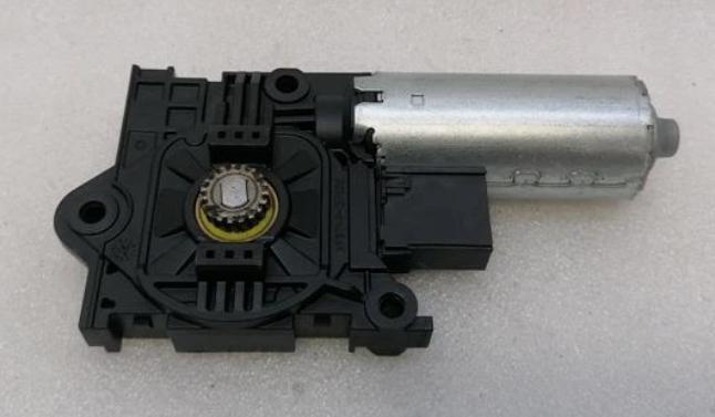 SMART W453 Convertible 16-24 Sunroof Bracket Slider [C103]